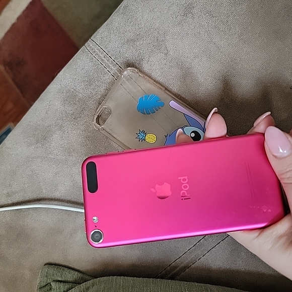 Apple Pink iPod. 7th generation.